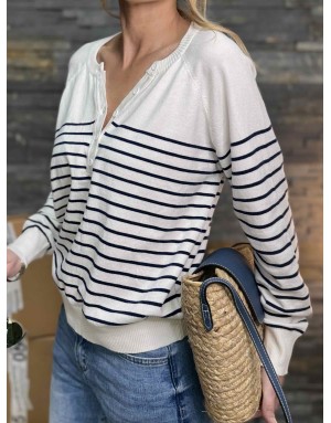 Pull marinière Molly bracken, col en V avec 5 boutons, couleur blanc à rayures Navy,  référence E1730DP