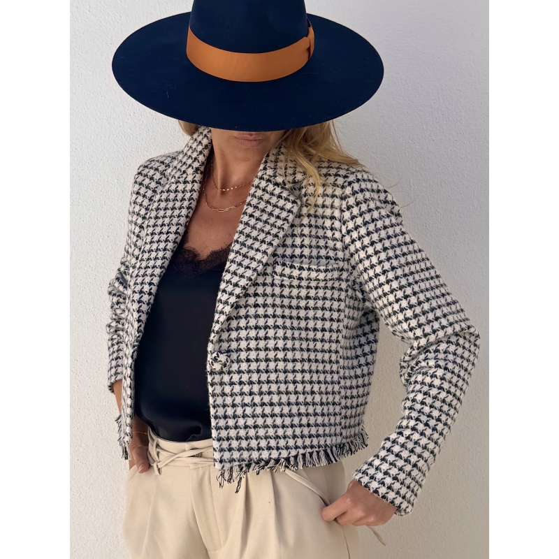 Veste courte façon blazer Lili Sidonio pour Molly Bracken, imprimé pied de poule noir et blanc, référence LAL458CH