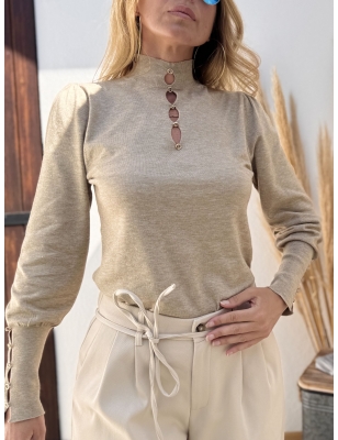 Pull fantaisie beige Molly Bracken, col montant ajouré, référence LA1619CN