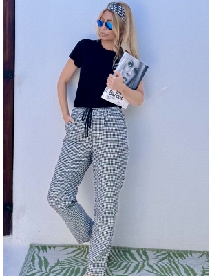 Pantalon décontracté noir et blanc, style jogger, motif pied-de-poule, Lili Sidonio pour Molly Brcken, référence PL260CH