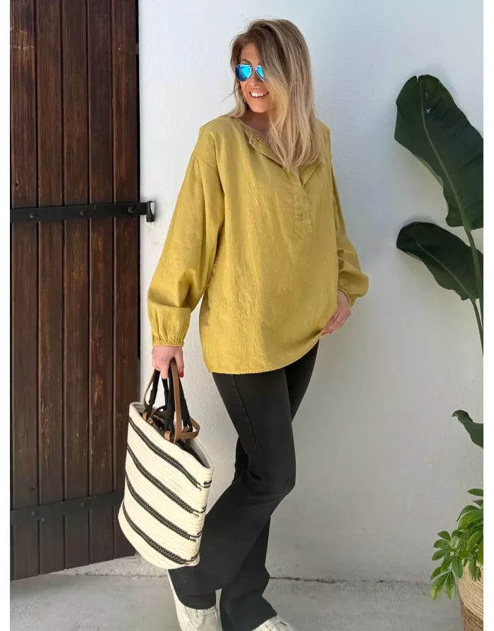 Blouse oversize, moutarde, 100% coton, fines broderies motif cachemire, manches longues- Référence : Sardina