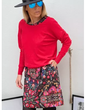 Pull fantaisie, large encolure, v dans le dos avec noeud, fils lurex, coloris rouge,  Molly Bracken - Référence : E1759DN