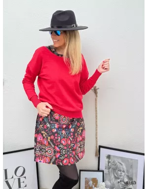 Pull fantaisie, large encolure, v dans le dos avec noeud, fils lurex, coloris rouge,  Molly Bracken - Référence : E1759DN