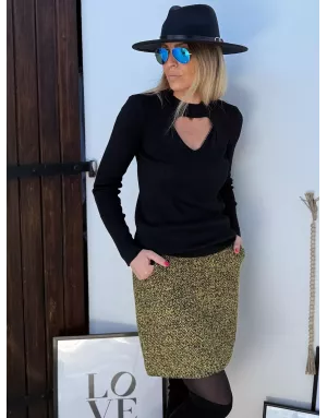 Pull fantaisie, ouverture triangle avec strass, fine maille côtelée,  Molly Bracken - Référence : EF1611DH