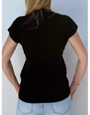 Pull col montant, finement côtelé, manches très courtes, coloris noir,  Molly Bracken - Référence : E1616DN