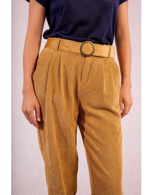 Pantalon velours côtelé Molly Bracken, taille haute, coupe droite légèrement ballon, ceinture amovible - Référence : T1432DN