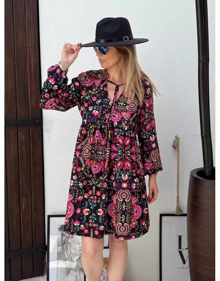 Robe fluide Molly Bracken, imprimé folk coloré sur fond noir, , référence T1863DH