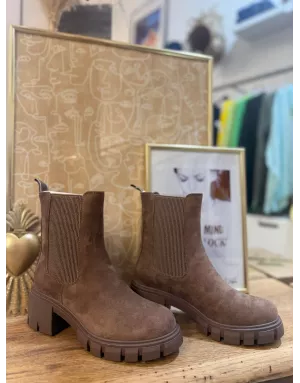 Bottines Herine, coloris café, en bi-matière noirs à semelle crantée Vanessa WU - BT2815