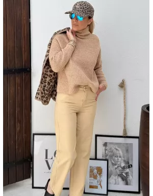 Pull épais, maille tricotée carrée, col cheminée, coloris beige camel, Lili Sidonio - Référence : ML10DH