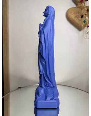 Statuette de la Vierge de Lourdes – Symbole de grâce et de pureté