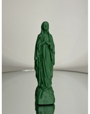 Statuette de la Vierge de Lourdes – Symbole de grâce et de pureté
