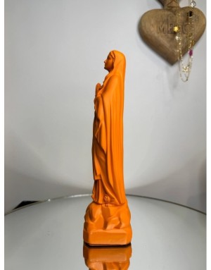 Statuette de la Vierge de Lourdes – Symbole de grâce et de pureté