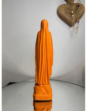 Statuette de la Vierge de Lourdes – Symbole de grâce et de pureté