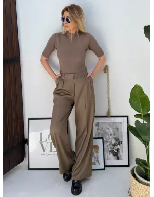 Pantalon taille haute, forme large à pinces, Molly Bracken, coloris kaki- Référence : R730DN