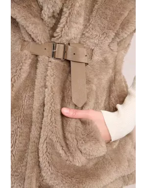 Veste effet fourrure Molly Bracken, sans manches, coloris marron- Référence : HA109DH