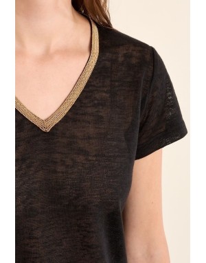Tee-shirt d'aspect lin à encolure fantaisie en V Molly Bracken, coloris noir - Référence : T427EP