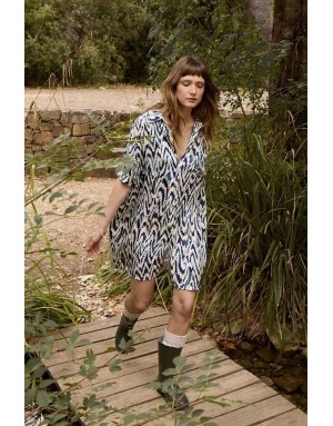 Robe chemise courte imprimée graphique Molly Bracken, manches courtes retroussées -  Référence T2189EP
