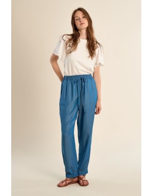 Pantalon coupe carotte jogpant Molly Bracken, 100% lyocell, taille haute élastiquée, coloris jean mid blue -  Référence ZP126EE