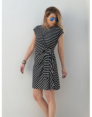 Robe courte rayée Molly Bracken, noire et blanche, nouable à la taille -  Référence T2218EP