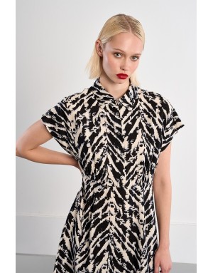 Robe chemise courte imprimée Lili Sidonio by Molly Bracken, manches courtes - Référence LAL644E