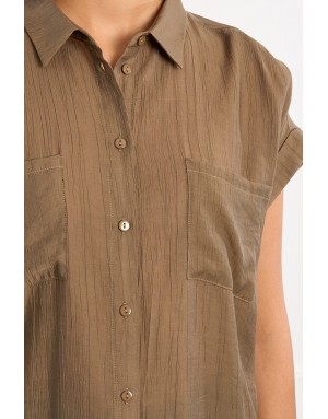 Chemise large et fluide texturée, poches plaquée, asymétrique, coloris kaki - Référence : NL38EP