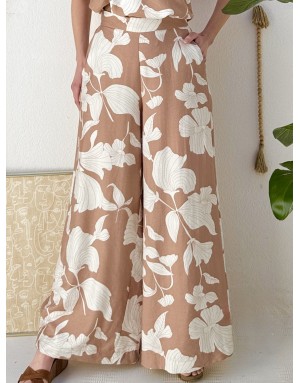 Un pantalon fluide Molly Bracken, imprimé beige et écru, en ensemble avec le top LA1865EE- Référence : LA1864EE