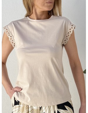 Tee-shirt basique avec détail couture Molly Bracken, coloris beige- Référence : T1783EP
