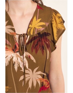 Top fluide imprimé palmiers Molly Bracken, kaki, en ensemble avec la jupe T2210EE- Référence : T2208EE