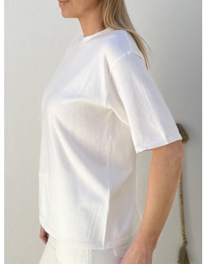 Pull léger et élégant Molly Bracken, coloris blanc cassé- Référence : LA946EP