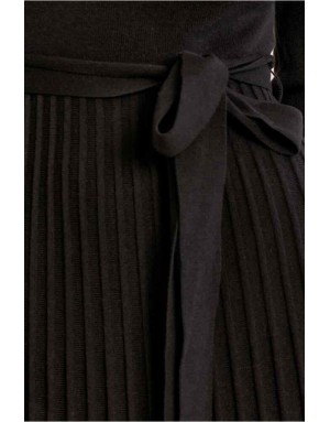 Robe longue en maille, jupe plissée, ceinture assortie - Référence LA2060EN
