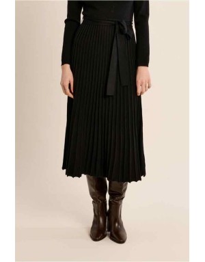 Robe longue en maille, jupe plissée, ceinture assortie - Référence LA2060EN