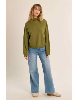 Pull col roulé oversize, 94% polyester et 6% laine — 2 coloris dispo - Référence : LAR239EN