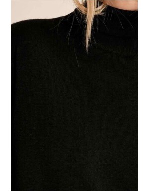 Pull col roulé oversize en maille, 94% polyester et 6% laine —  Référence : LAR239EN