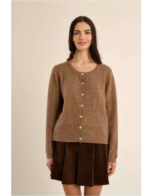 gilet droit à la maille douce et moelleuse, sublimé par ses boutons nacrés- Référence : LAS142EN