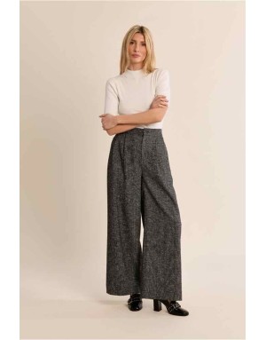 Pantalon large à taille haute, coupe évasée et larges plis devant, chiné noir et blanc esprit tweed - Réf : T1872EH