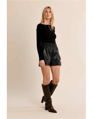 Short similicuir noir à taille haute élastique — Référence : T2275EH