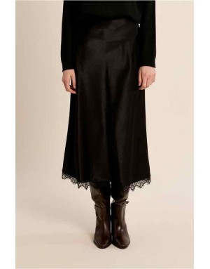 Jupe satinée noire, finition dentelle, taille haute — Référence : T2285EN