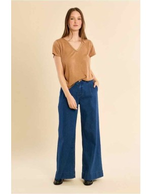 Tee-shirt aspect lin, encolure perles dorées, coloris camel — Référence : T427EN