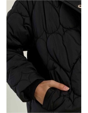 Doudoune à capuche matelassée, motif ♡, coloris noir. Référence : HA128EH