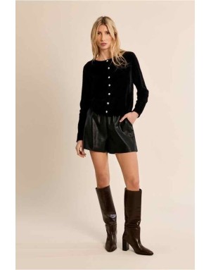 Gilet noir en maille duveteuse, boutons fantaisie perlés — Référence : LA1825EN