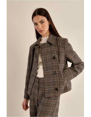 Veste courte à carreaux marron et rouille, au double boutonnage et col chemisier - Référence : P1894AEN