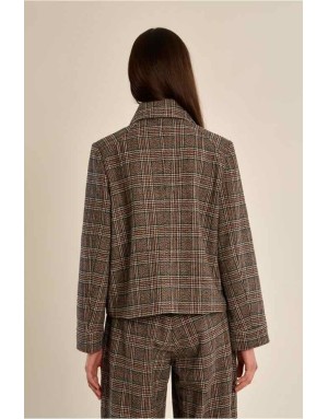 Veste courte à carreaux marron et rouille, au double boutonnage et col chemisier - Référence : P1894AEN
