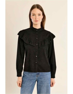 Blouse chemise en velours noir finement côtelé, large volant de la poitrine aux épaules — Référence : P1904EN