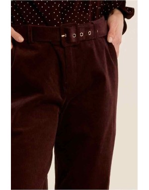 Pantalon velours côtelé rouge foncé, avec sa ceinture assortie — Référence : P1918EN