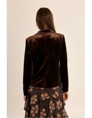 Blazer ajusté en velours ras chocolat, au col tailleur et à la fermeture d'un seul bouton - Référence : T1147CEH